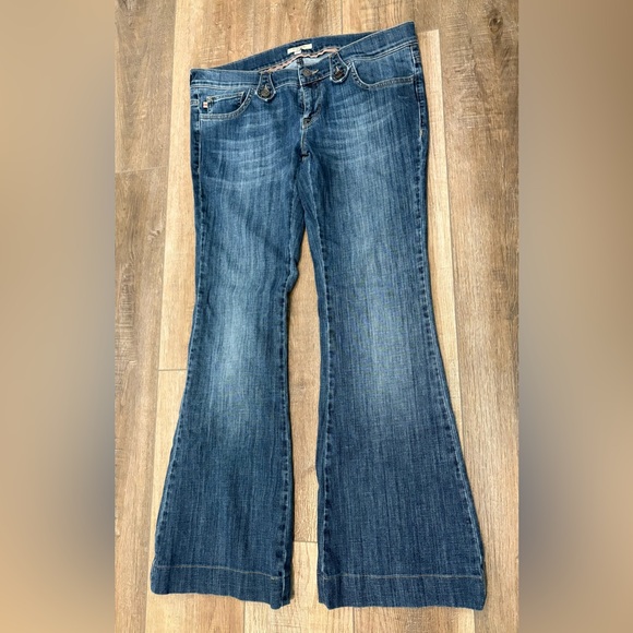 Burberry Denim - Burberry Women’s Vintage Y2K 00s Low Rise Flared Bootcut Midwash Jeans